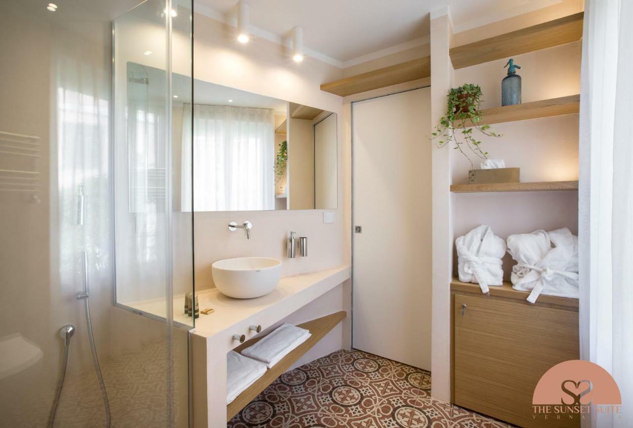 The Sunset Suite Вернацца Экстерьер фото